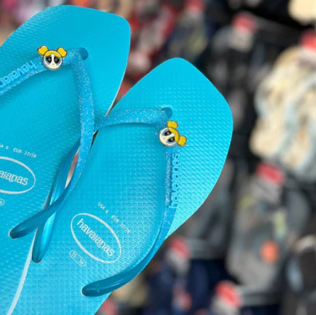 Havaianas Slim Square Glitter Neon + Pin Meninas Super Poderosas