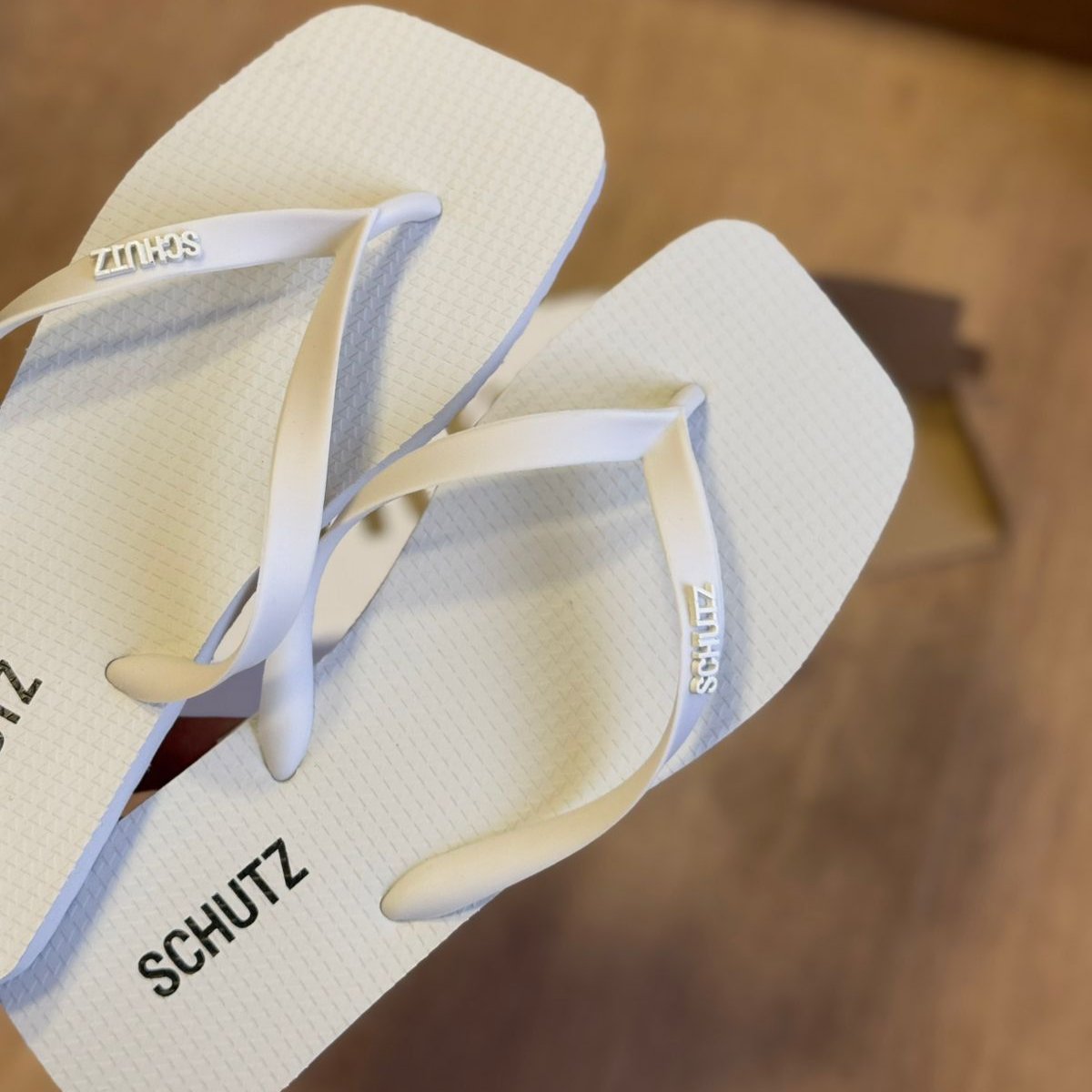 Chinelo de Dedo Schutz