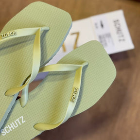 Chinelo de Dedo Schutz