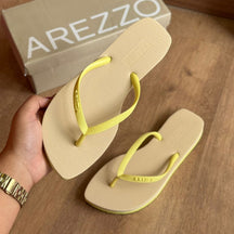 Chinelo de Dedo Arezzo Multicolorido Flash Bicolor Basics